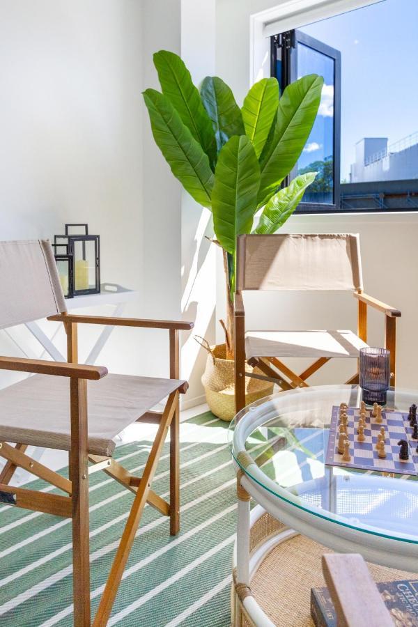 Central Sunny Perch 2 Bed 1 Bath Apartment Christchurch Exterior photo